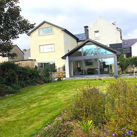 Bed and Breakfast Dingle Garden Townhouse Zewnętrze zdjęcie The house of the artist in 2019